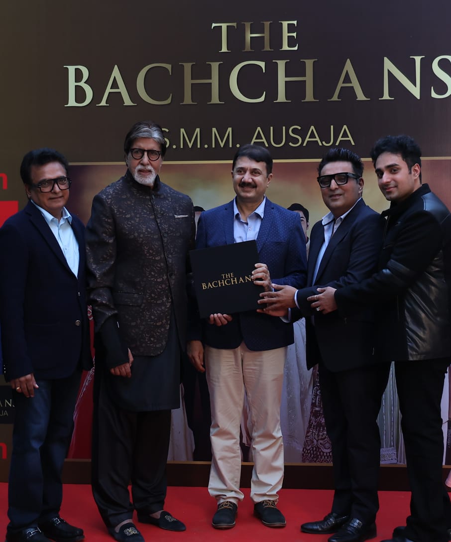 Amitabh Bachchan launches SMM Ausaja’s Om Books International’s The Bachchans: A Saga of Excellence Unveiling