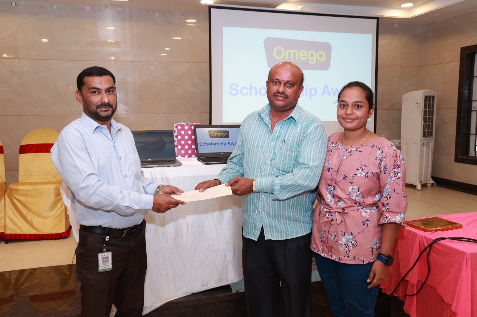 Omega Cabs : Safe Driving Free Training Program and Scholarship Award for Drivers’ Children 