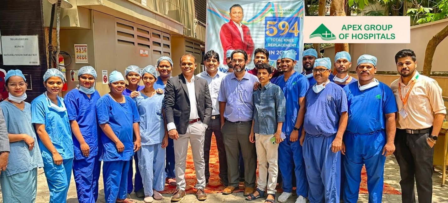 Mumbai doctor performs record 594 Robotic Knee Replacement Surgeries in one year