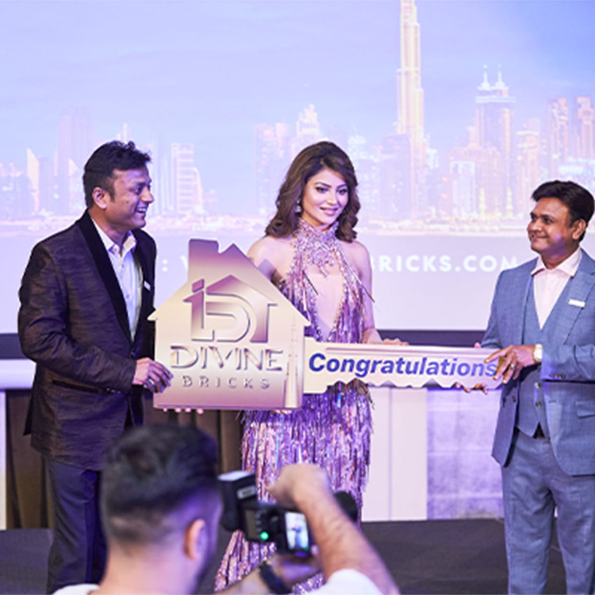 Divine Bricks Real Estate Celebrates its Associates with 200 Flats as Profits Skyrocket Post-COVID