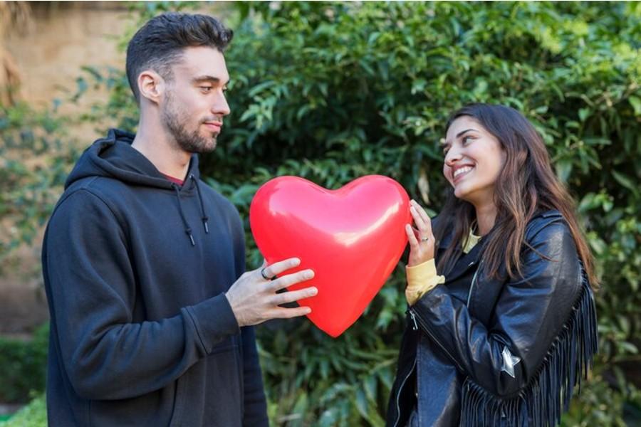 Master Love Dynamics with Astroyogi’s Zodiac Compatibility Insights