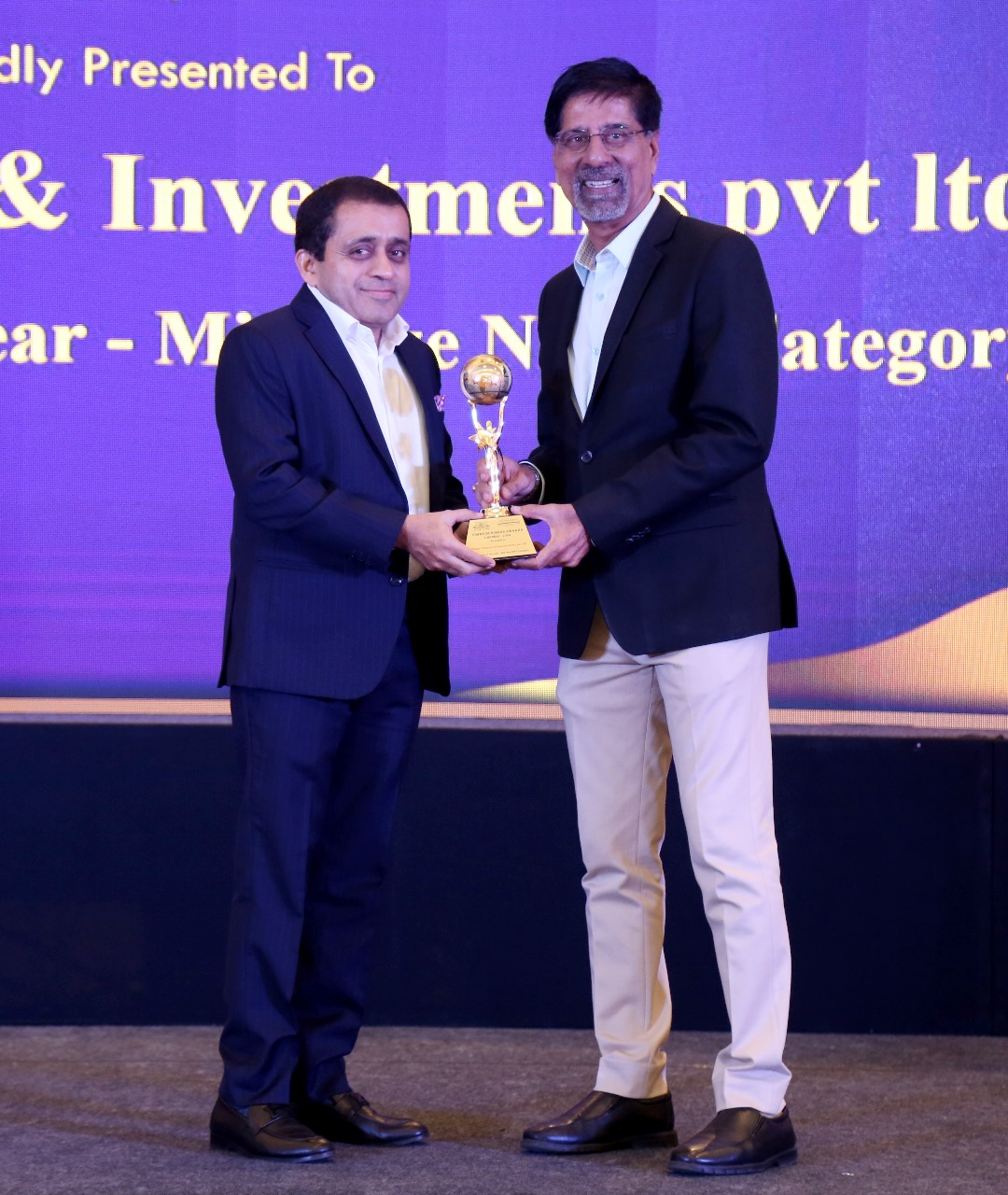 Times Business Awards 2024: Dugar Finance MD Ramesh Dugar Wins ‘Entrepreneur of the Year’ for Mid-Size NBFC, Presented by Krishnamachari Srikkanth