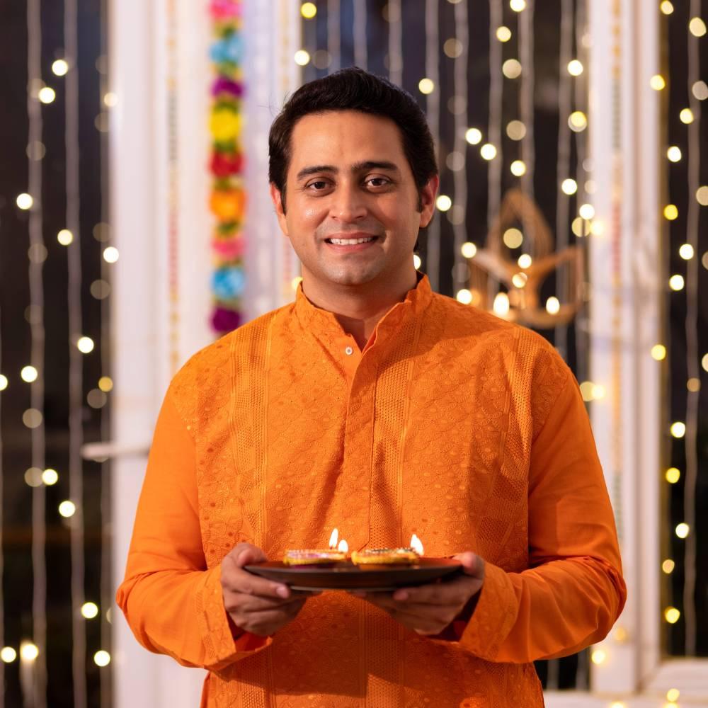 Men’s Grooming for Diwali: Traditional Style with a Modern Edge