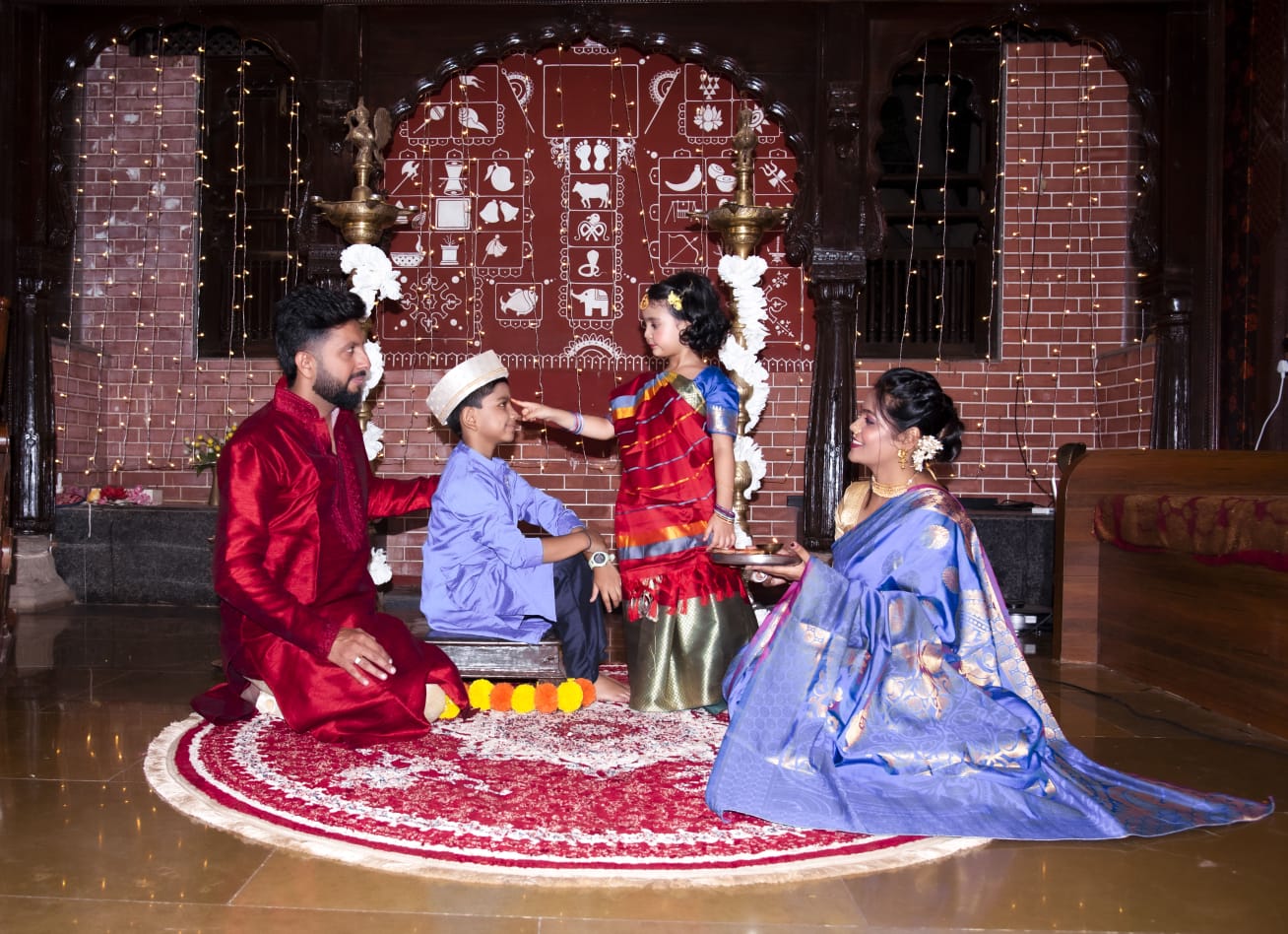 Celebrating Indian Heritage: Highlights Photo India and Retro Glam Production Present Bhai Dooj and Padva Celebrations at Paris Artmajeur Gallery